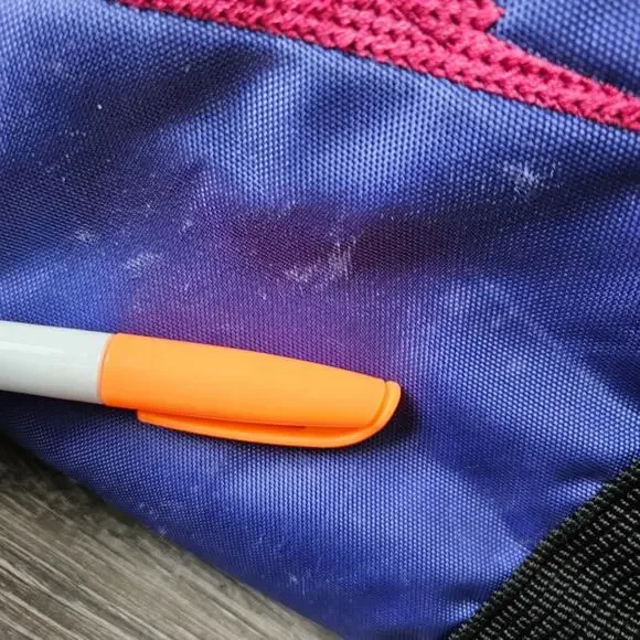 Nike Duffle Gym Bag Retro Vintage 90s Y2K Colorful Purple Pink Strap Zip - Picture 2 of 16